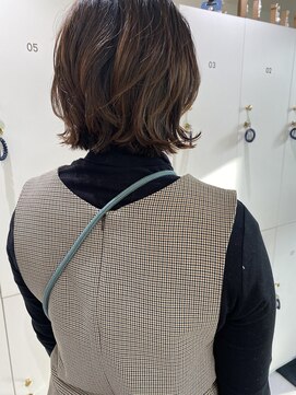 オーシャン(Ocean) レイヤーカット きりっぱなしボブ ブラウンカラー 髪質改善