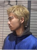 ブロンド×スパイキーショート