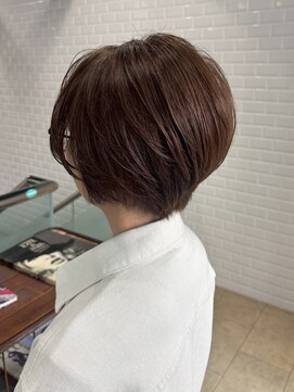 アピィス(appiis) ミルクティーブロンド/ワンホンレイヤーカット/横浜