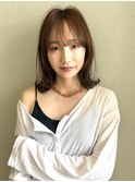 ふんわりミディアムレイヤー/外ハネミディアム/小顔カット