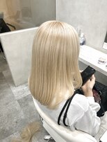 イル(iLu.)&nbsp;ホワイトブロンド