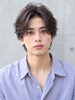 フレイムスヒュー 高崎店(FRAMES HUE)&nbsp;黒髪人気ツーブロックセンターパートフェザーパーマ【高崎】