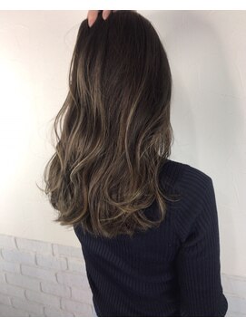 スヴァーゴ ヘアー svago hair 波ミックス巻き