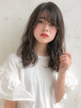 ルティア 池袋(Lutia) ゆるく巻いて可愛いミディアム