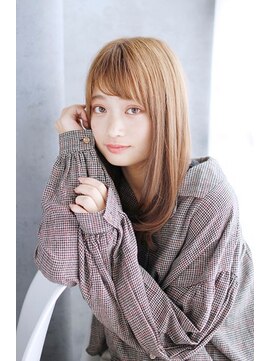 プティルカ(PutiLuca D.C.) ショートバングの内巻きワンカールスタイル