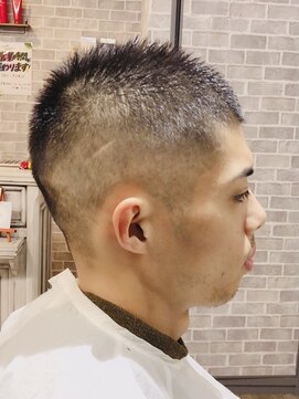 サロンドクロエ(Salon de Chloe) シンプル__フェード__ソフトモヒカン(1)