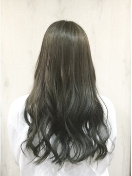 ルーシィヘアークラブ ハイライト×ブルージュカラー