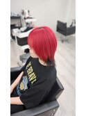 ビビッドレッドカラー×ブラックのショートウルフ