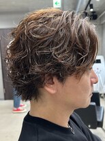 フイ 代々木(Hui)&nbsp;メンズ/アップバング/ツーブロックマッシュ/束感ショート波巻き