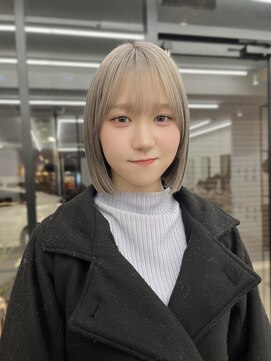 サンド 大阪梅田(sand) @haru__sand ボブルフ/黒髪/ネビージュ/小顔/ワンレン/大阪梅田