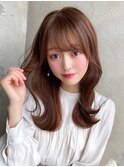 上品で大人かわいい夏のフェミニンヘア