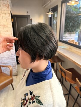 ヘアーアートシフォン 川口東口店(hair art chiffon) ダークアッシュの大人ガーリー刈り上げショートカット