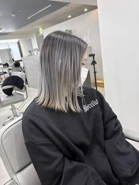 レアル 心斎橋 大阪(REAL) シルバーバレイヤージュ