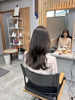 コロレ(COLORE) 艶アッシュブラウンの大人セミロング