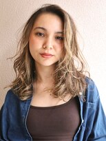 ブゾン(buZon)&nbsp;【buZonブゾン】ハイトーンウェーブヘア