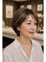 アビアンドアッシュ(Abi&Ass)&nbsp;大人の上品ハイライト入りショートボブ
