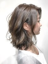 リアン(Lian)&nbsp;【外ハネ】ミディアムスタイル