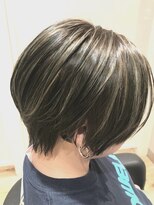 アヴァンス 京橋店(AVANCE)&nbsp;美フォルムで魅せるモードショートボブ×ハイライト