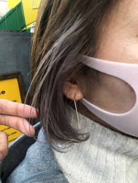 ビヨンドイー(beyond E) イヤリングカラーホワイトアッシュ