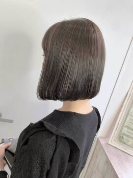 テオ(Theo) Theo /エメラルドアッシュ/ 巻き髪風パーマ／ミディアム