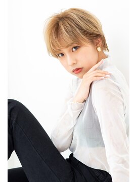 トティア 元町三宮(Totia) 【Totia元町・三宮】ナチュラルショート×シルキーベージュ