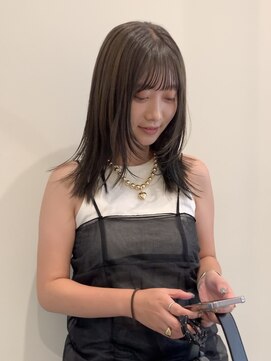 ユニコ(unico) 顔まわりレイヤー/オリーブグレージュ