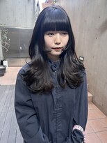 ジェノ(JENO by apish) 黒髪/グレーベージュ/レイヤーロング/前髪パーマ/コテ巻きパーマ