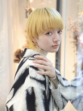 エムスラッシュフィール 東戸塚(M.SLASH FIEL) 金髪/ハイトーンカラー/マッシュショート/ウルフ/FIEL東戸塚