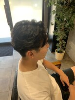 ソフ(sof)&nbsp;センターパート×ニュアンスパーマ