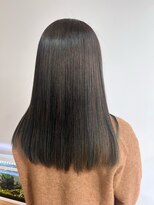 ラフ 日立(raf.)&nbsp;透明感溢れるストレートヘア