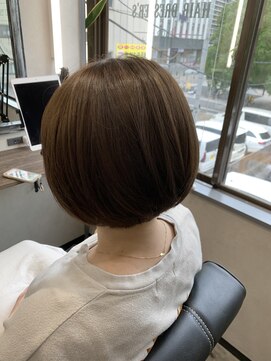 アトリエナガノ(atelier nagano) ニュアンスカラー/センターパート/ツヤ髪スタイル/ブルージュ