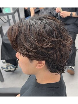 ノイセル 心斎橋(Noisyle) ニュアンスサーフ×サーフカール×海外ヘア×センターパート