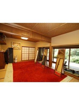 晴れの日の和装を美しく彩り、大切な節目に寄り添ったサービスをお届けします。様々なご希望に対応可能◎