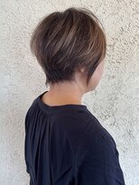 プリモ ココ 鍋島店(Primo coco.)&nbsp;ショートボブ 丸みショート ハイライト ブラウンベージュ 美髪