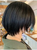 ショートボブ