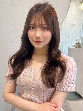 ルームバイシー 新宿(Loom. by Sea) *レイヤーカット×ショコラアッシュ【新宿/韓国ヘア/小顔ヘア】