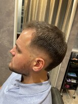 メグロバーバーショップロッポンギ 目黒六(MEGURO BARBER SHOP 6PPONGI)&nbsp;バーストフェード