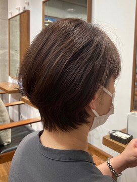 シルフィ(sylph) 耳掛けショートでスッキリとした印象に◎/ショートスタイル