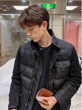 オブヘアージユウガオカ(Of HAIR Jiyugaoka) 毛流れパーマ