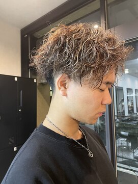 シーク 千葉中央駅(SEEK) 刈り上げセンターパート/波巻きツイストスパイラル/千葉駅
