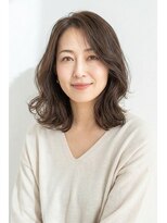 ティータ(teeta)&nbsp;【顔タイプ診断】逆三角カバー★ふんわりウェーブ×白髪ぼかし