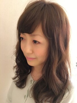 ロンド 銀座(Lond) ベージュカラーのゆるふわウェーブ 担当 本田奈穂美