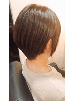 キュキュラ(CuCuLa)&nbsp;【CuCuLa苦楽園】大人可愛い小顔ワンサイドショートボブ丸み