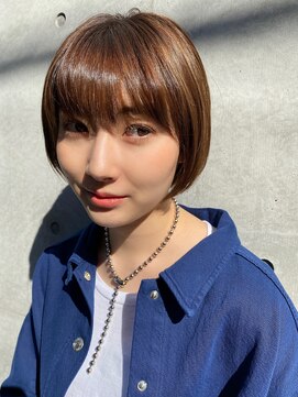 レオニード 表参道(LEONID) ナチュラルショートボブ