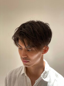 グリーディーフォックス 代々木(Greedy FOX) かき上げヘア/サイドパート/韓国マッシュ/フェードカット/代々木