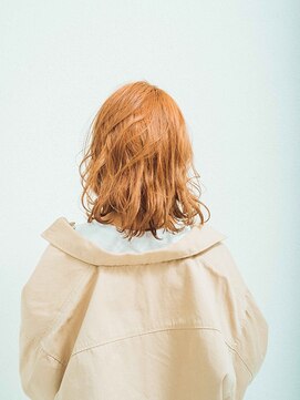 カラーサロンビスカリア 相模原エリア 淵野辺駅店(Color salon Biscaria) オレンジ系カラーのレイヤースタイル