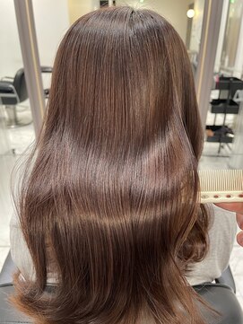 エスカーラ 表参道(THE ESCALA) @aidaman321/セクションカラー/ペールベージュ/外ハネボブ