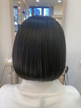 アルターリール(aL ter Rire) 内巻きボブ/ブルーブラック/福原遼華