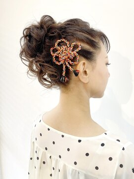 アメリ(AMELIE) モヒカンアレンジヘアセット