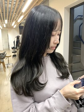 シルク バイ ルカ(SilQ by Luca) ブリーチなしのグレージュカラー